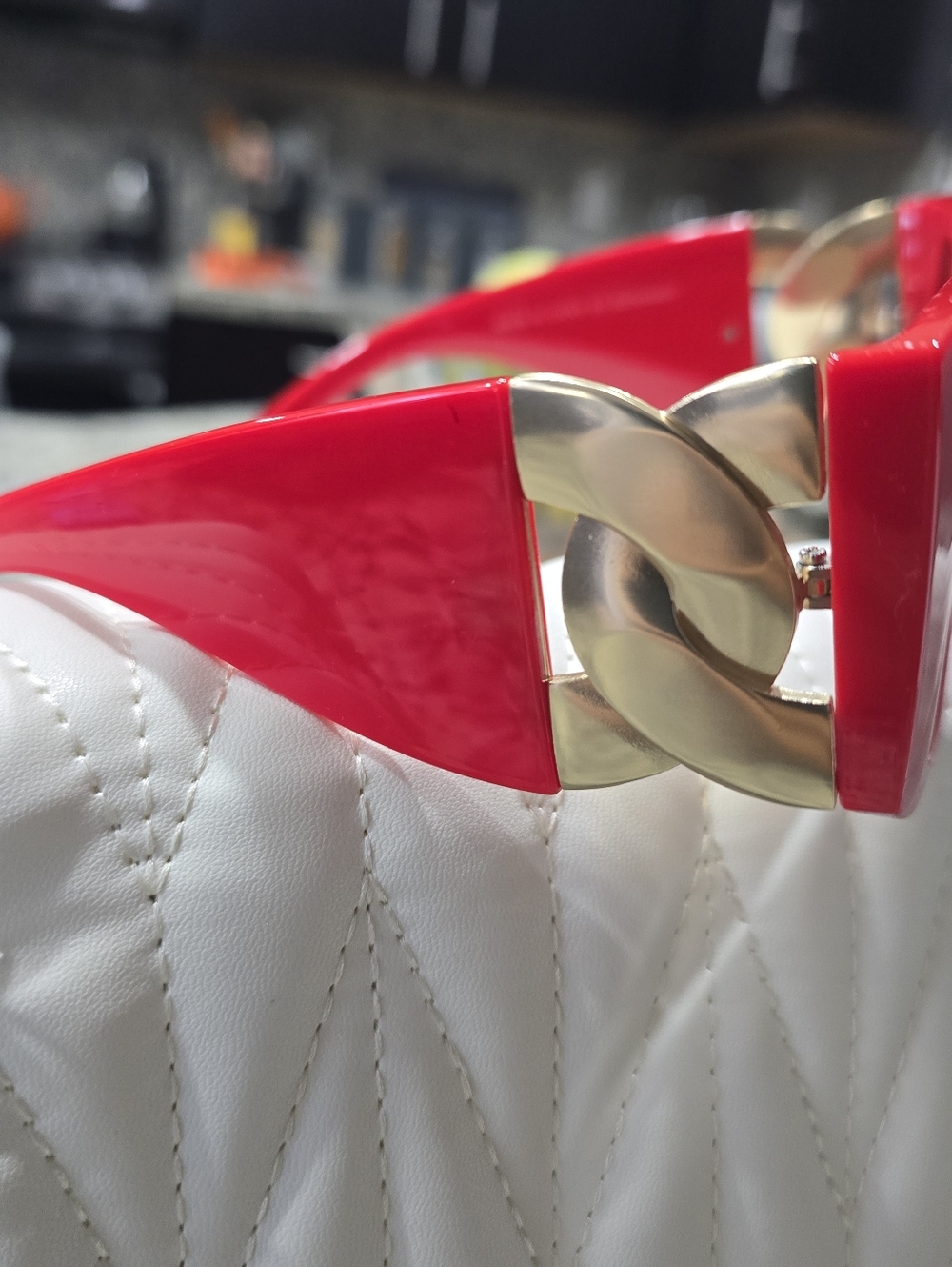 5 for $ 25 Bundle deal - Fashion Nova red women's oversized sunglasses NWOT - Picture 4 of 6